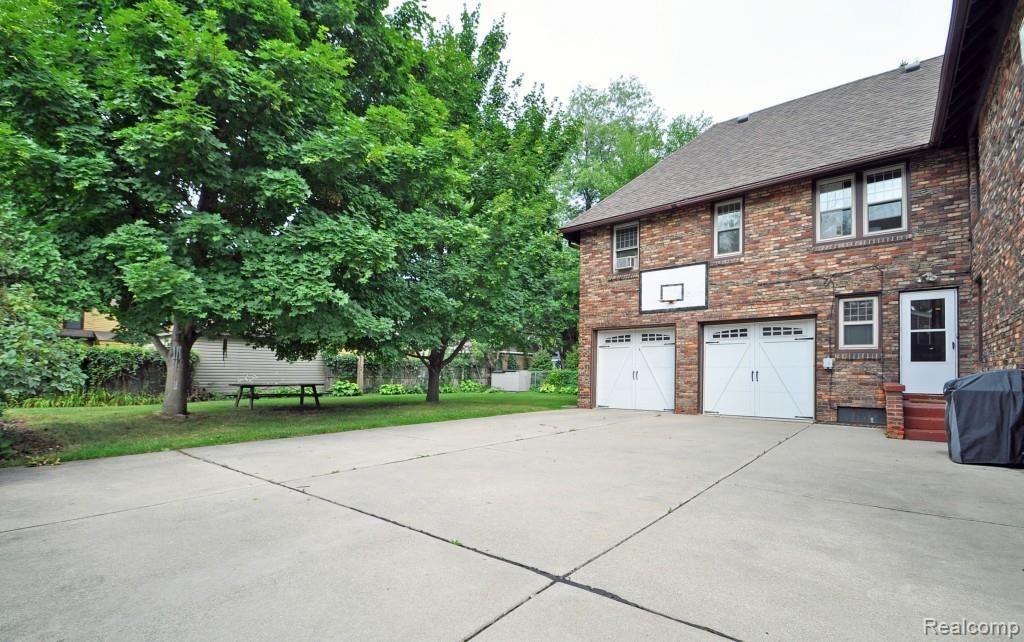 951 Pemberton Road Grosse Pointe, MI 48230 - Photo 28 of 34 27.jpg