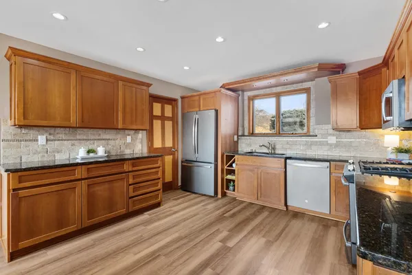 $1,250,000 | 3361 North N, Blue Mounds, WI 53517