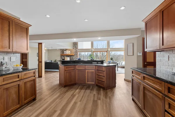 $1,250,000 | 3361 North N, Blue Mounds, WI 53517