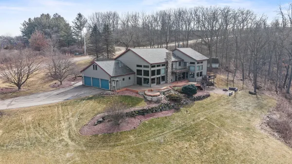 $1,250,000 | 3361 North N, Blue Mounds, WI 53517