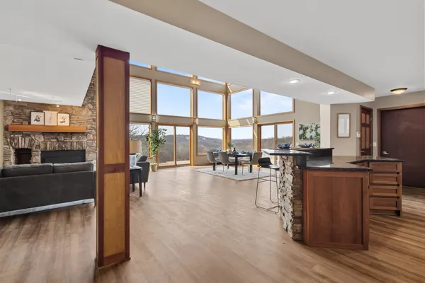 $1,250,000 | 3361 North N, Blue Mounds, WI 53517