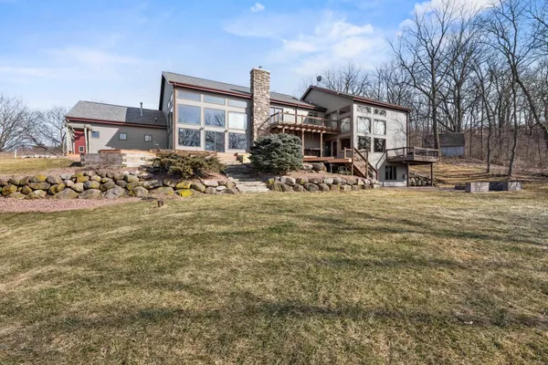 $1,250,000 | 3361 North N, Blue Mounds, WI 53517