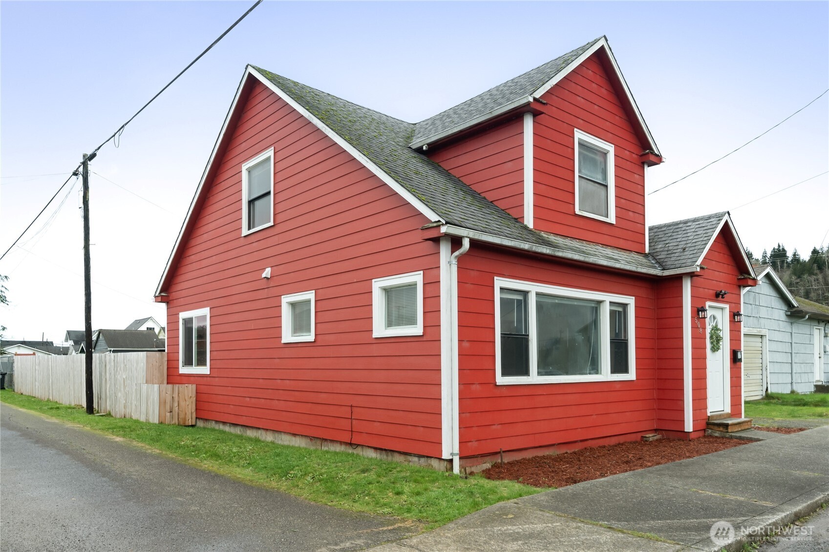 508 30th Street Hoquiam, WA 98550 - Photo 1 of 40