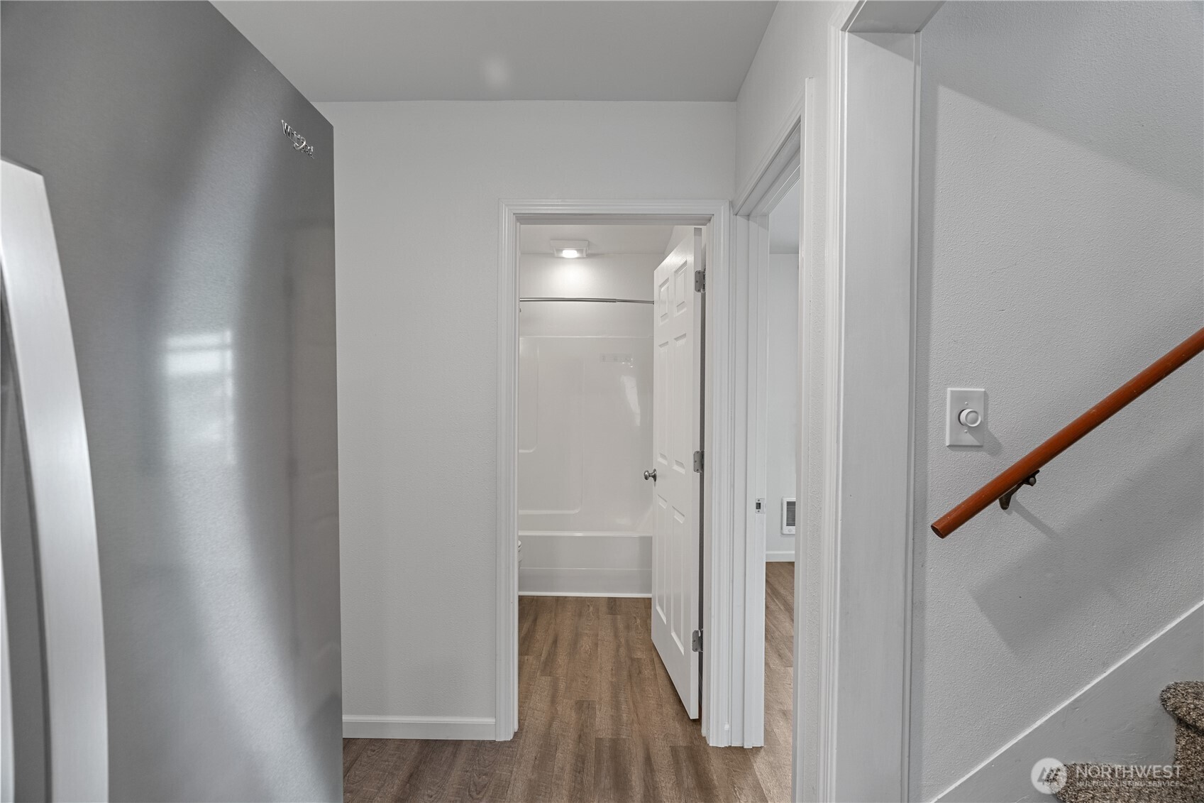 508 30th Street Hoquiam, WA 98550 - Photo 15 of 40 a bathroom with a bathtub and a shower