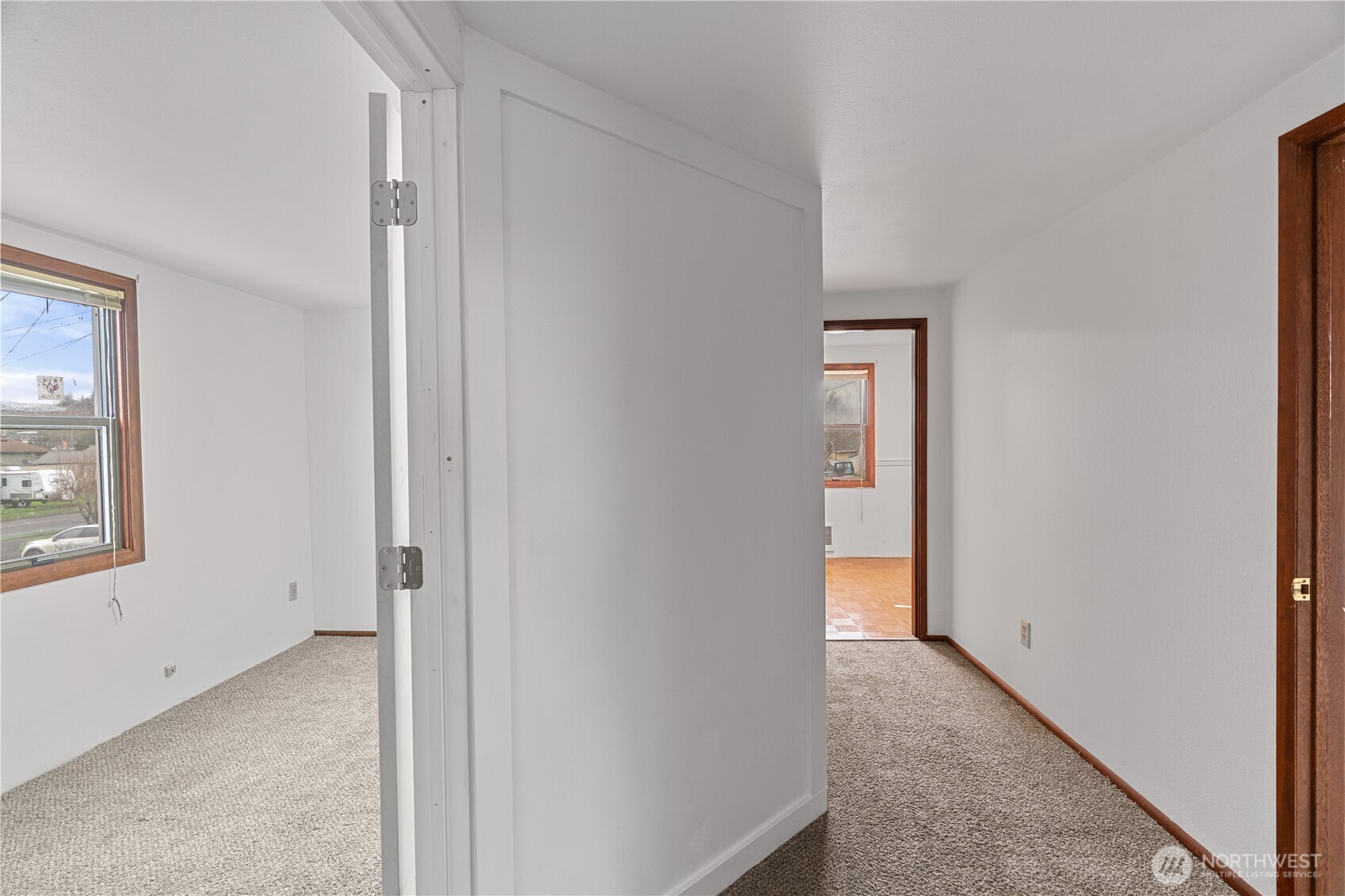 508 30th Street Hoquiam, WA 98550 - Photo 21 of 40 a view of an empty room