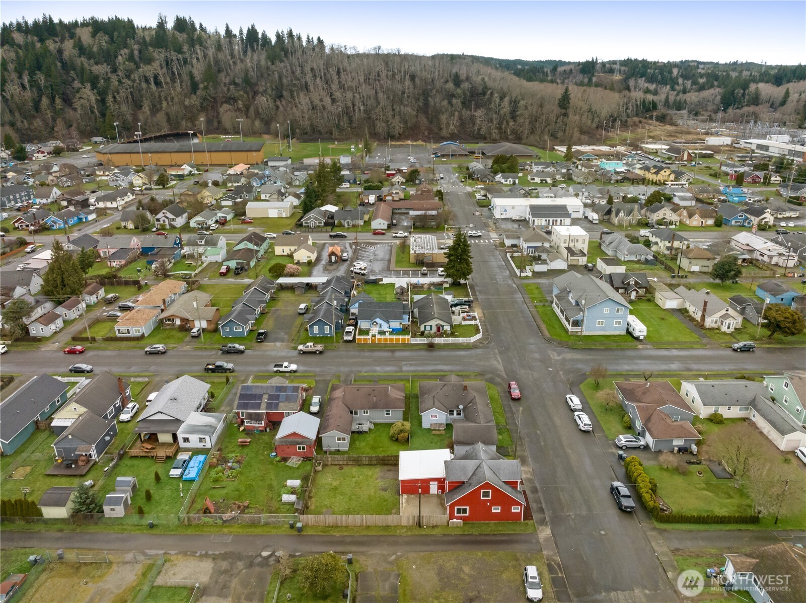 508 30th Street Hoquiam, WA 98550 - Photo 36 of 40 an aerial view of multiple house