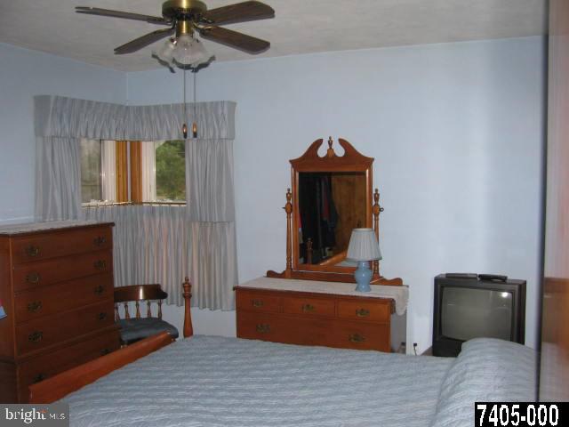 269 Diller Road Hanover, PA 17331 - Photo 12 of 13 Gallery Image 12