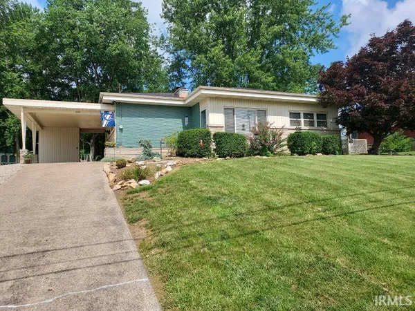 $279,900 | 1037 Dorbett Street, Jasper, IN 47546