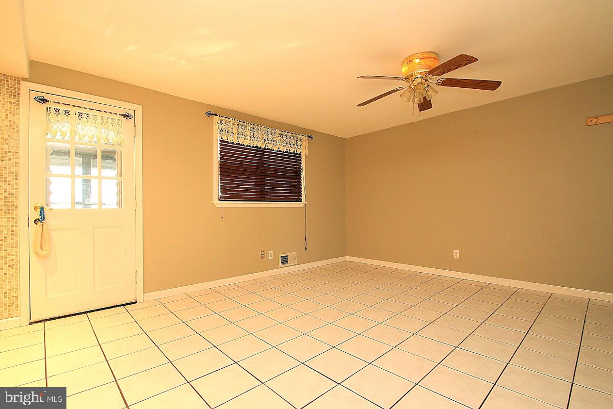 7815 Kentley Road Baltimore, MD 21222 - Photo 25 of 57