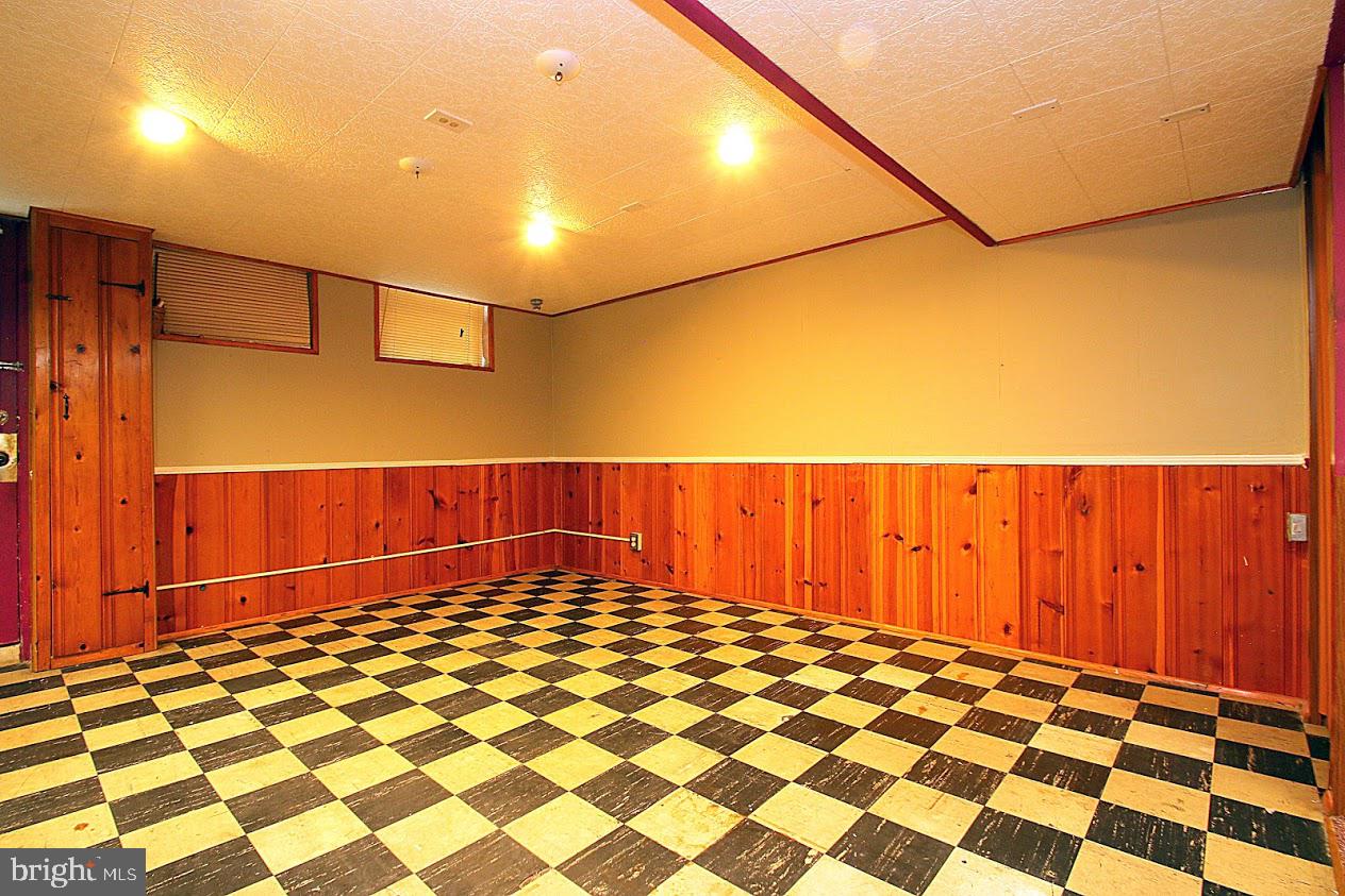 7815 Kentley Road Baltimore, MD 21222 - Photo 43 of 57