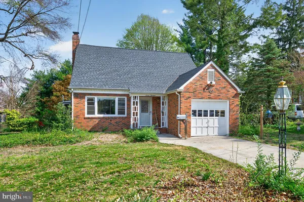 $349,999 | 714 Chestnut Avenue, Laurel Springs, NJ 08021