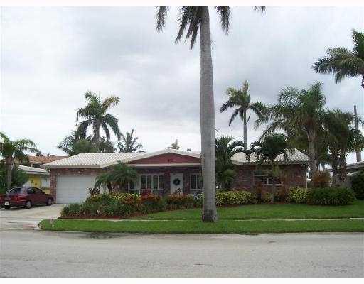 811 Northeast 70th Street Boca Raton, FL 33487 - Photo 1 of 7 Primary Photo