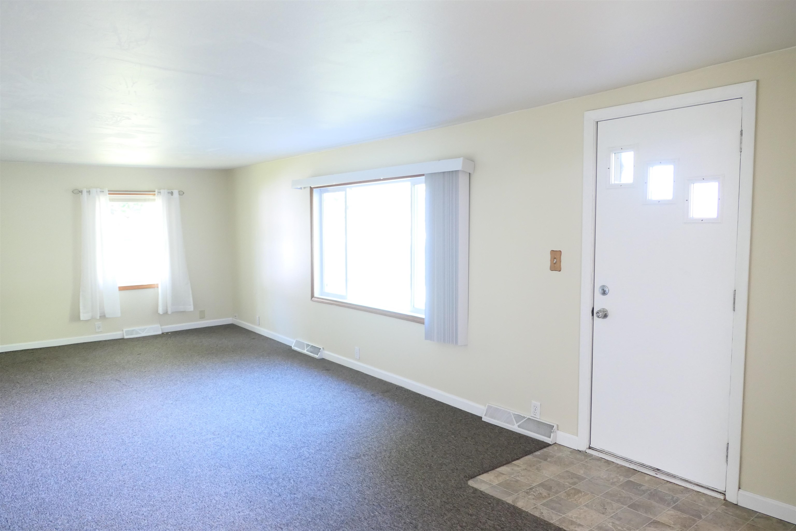 8429 North Wheeler Road Wheeler, MI 48662 - Photo 3 of 21
