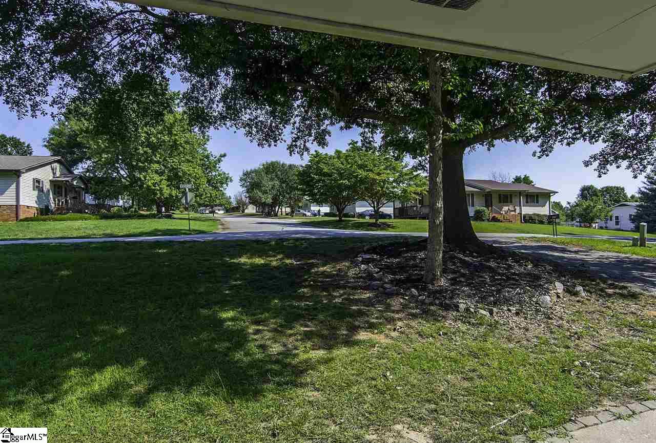 129 Everest Drive Inman, SC 29349 - Photo 5 of 26 Gallery Image 5