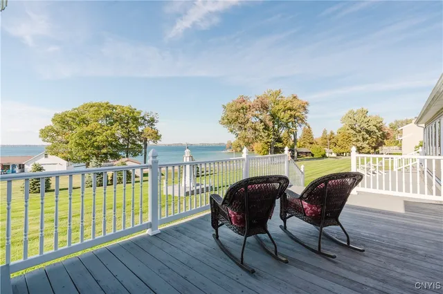 $469,500 | 35303 State Rte Cape, Cape Vincent, NY 13618