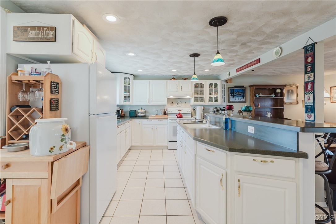 35303 State Rte Cape Cape Vincent, NY 13618 - Photo 8 of 44 kitchen