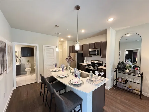 $1,290 | 2102 Antoine Drive, Unit P8 4314, Houston, TX 77055