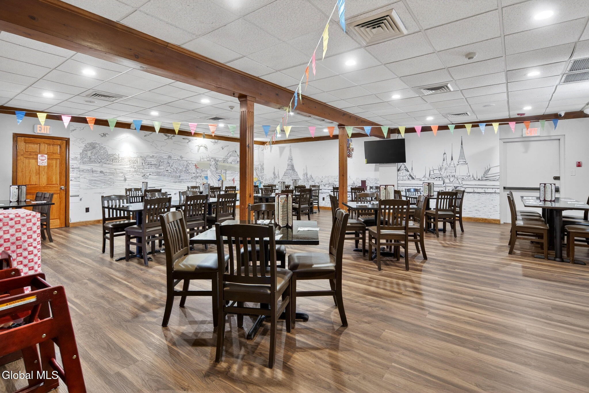 2015 Rosa Road Schenectady, NY 12309 - Photo 11 of 45 16-web-or-mls-016-DSC05361