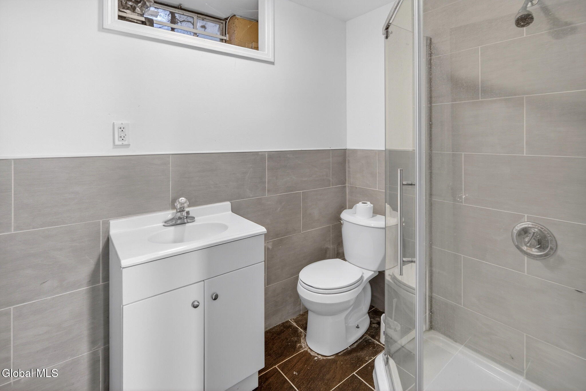 2015 Rosa Road Schenectady, NY 12309 - Photo 32 of 45 35-web-or-mls-052-DSC05498