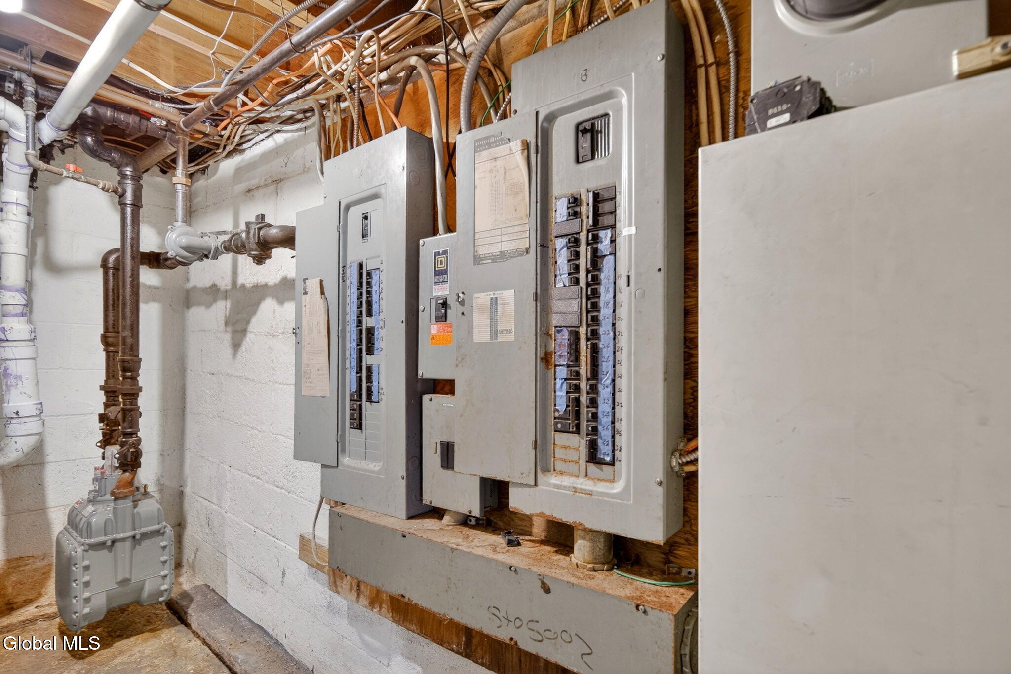 2015 Rosa Road Schenectady, NY 12309 - Photo 36 of 45 39-web-or-mls-038-DSC05530