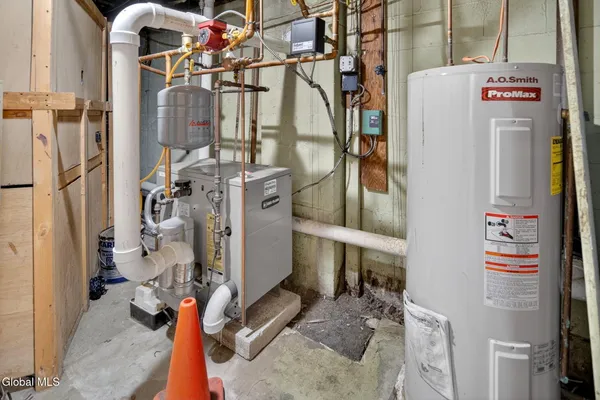 $575,000 | 2015 Rosa Road, Schenectady, NY 12309