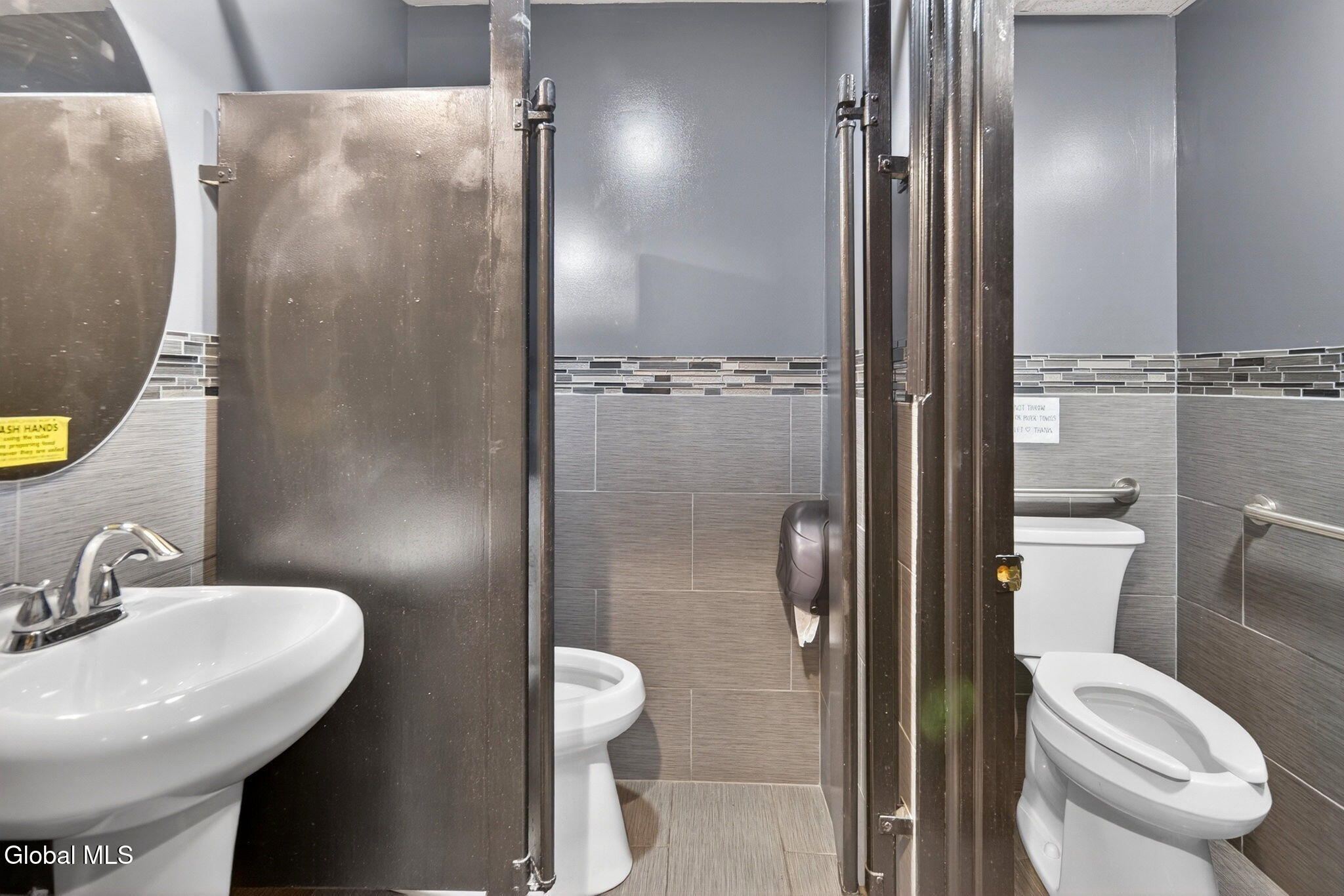 2015 Rosa Road Schenectady, NY 12309 - Photo 9 of 45 14-web-or-mls-014-DSC05434