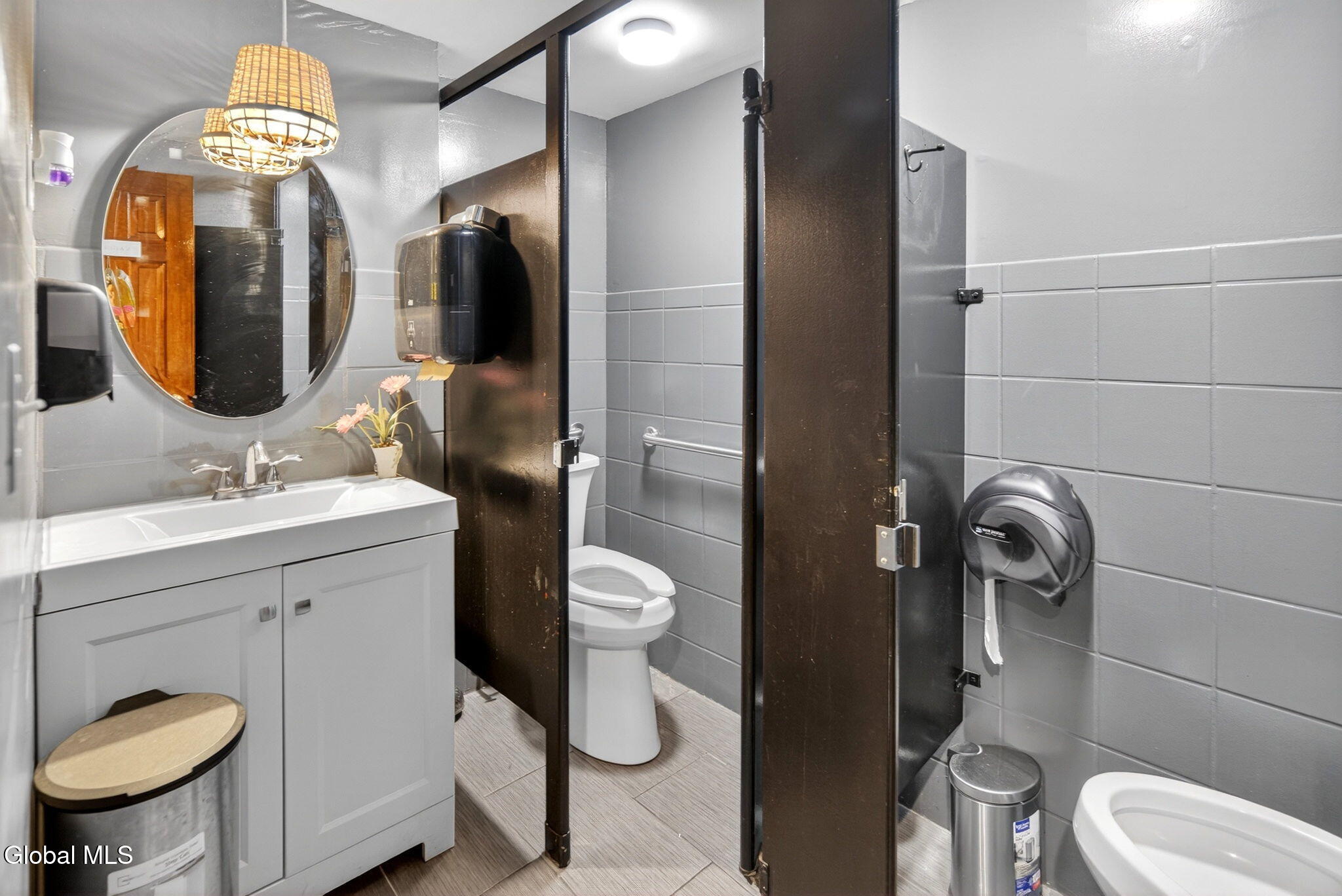 2015 Rosa Road Schenectady, NY 12309 - Photo 10 of 45 15-web-or-mls-015-DSC05426