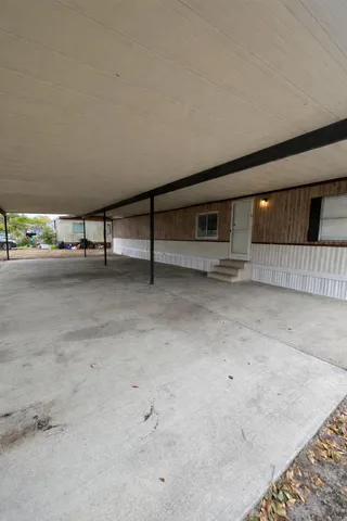 a view of a garage