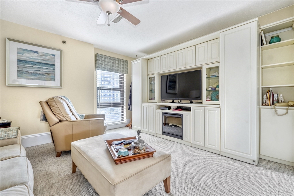 1 Seal Harbor Road, Unit 316 Winthrop, MA 02152 - Photo 11 of 35