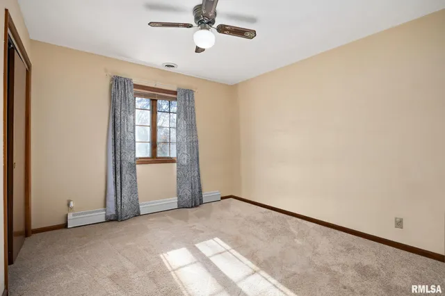 $369,900 | 6820 West Pfeiffer Road, Peoria, IL 61607