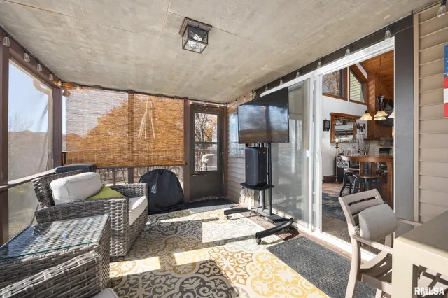 $369,900 | 6820 West Pfeiffer Road, Peoria, IL 61607