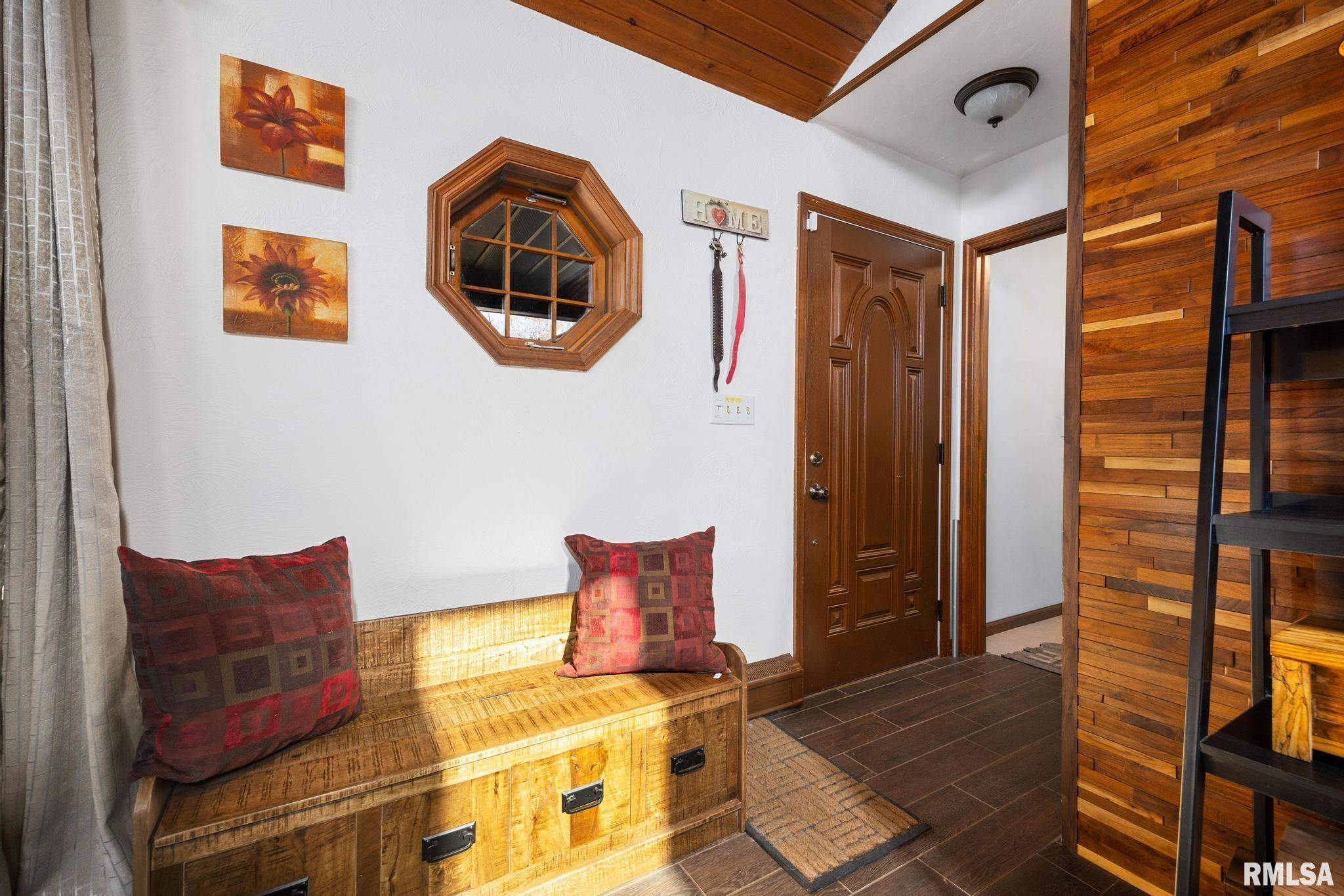 6820 West Pfeiffer Road Peoria, IL 61607 - Photo 5 of 42