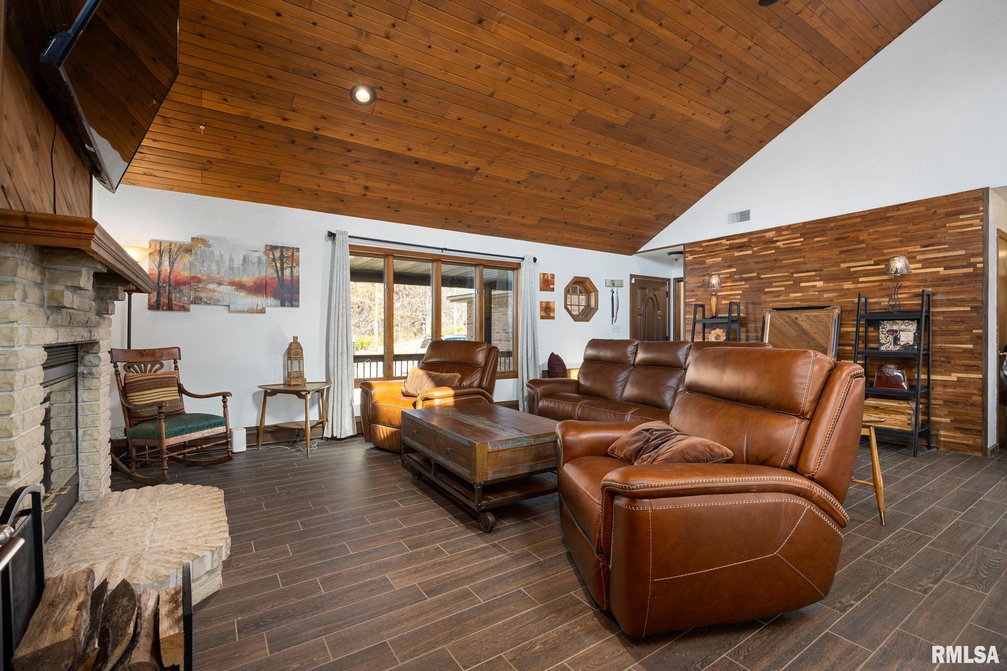 6820 West Pfeiffer Road Peoria, IL 61607 - Photo 6 of 42