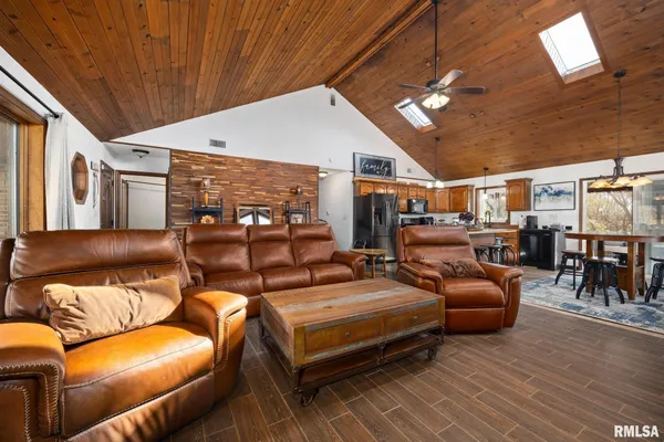 $349,900 | 6820 West Pfeiffer Road, Peoria, IL 61607