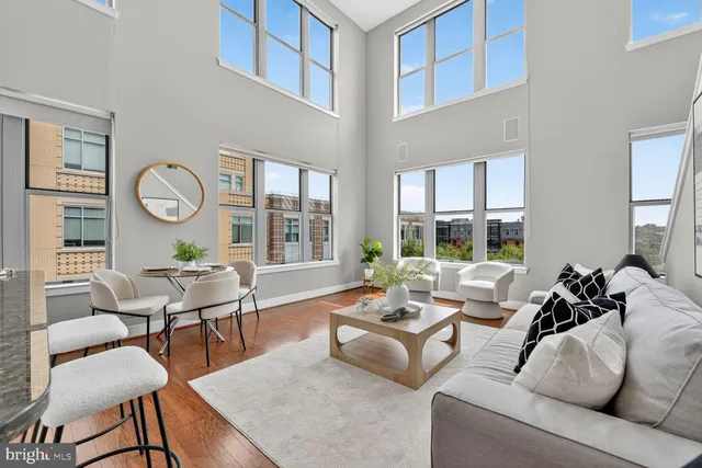 $1,000,000 | 1800 Wilson Boulevard, Unit 449, Arlington, VA 22201