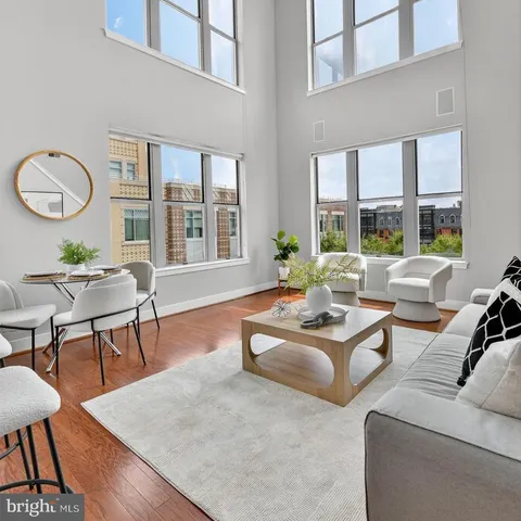 $1,000,000 | 1800 Wilson Boulevard, Unit 449, Arlington, VA 22201