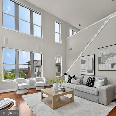 $1,000,000 | 1800 Wilson Boulevard, Unit 449, Arlington, VA 22201