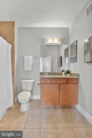 $1,000,000 | 1800 Wilson Boulevard, Unit 449, Arlington, VA 22201