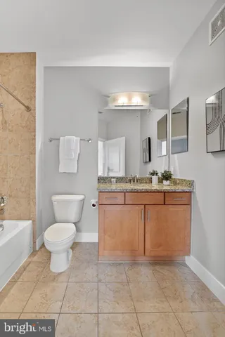 $1,000,000 | 1800 Wilson Boulevard, Unit 449, Arlington, VA 22201