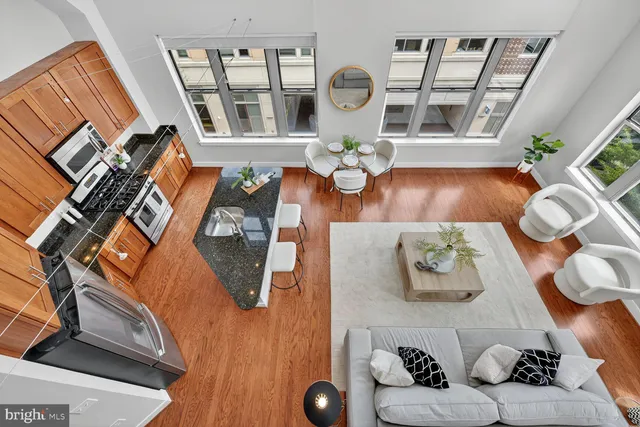 $1,000,000 | 1800 Wilson Boulevard, Unit 449, Arlington, VA 22201