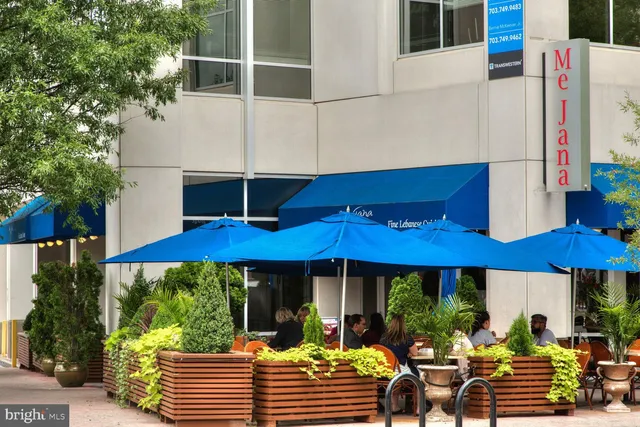 $1,000,000 | 1800 Wilson Boulevard, Unit 449, Arlington, VA 22201