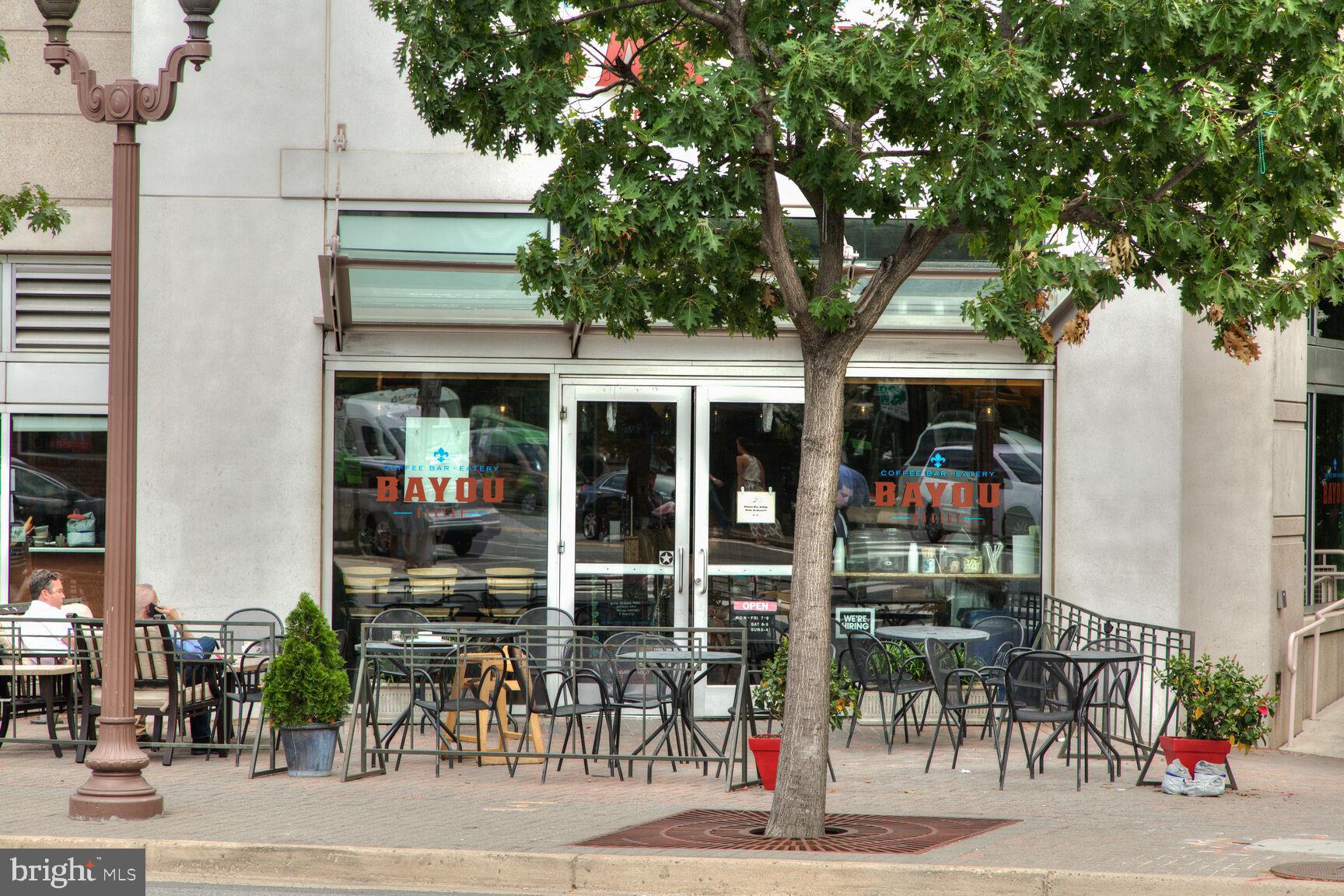 1800 Wilson Boulevard, Unit 449 Arlington, VA 22201 - Photo 90 of 99 Community Restaurants, Bars, & Shopping!