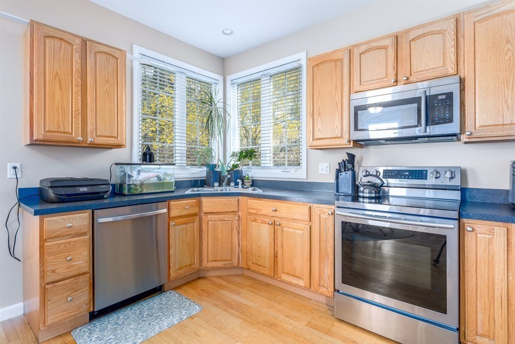 7 B Rudolph Street Worcester, MA 01604 - Photo 5 of 25 Gallery Image 5