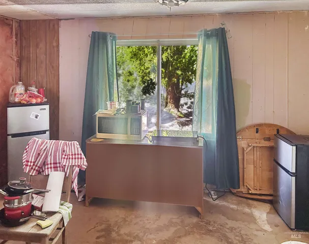 $9,000 | 331 East Walnut Avenue, Unit D, Genesee, ID 83832