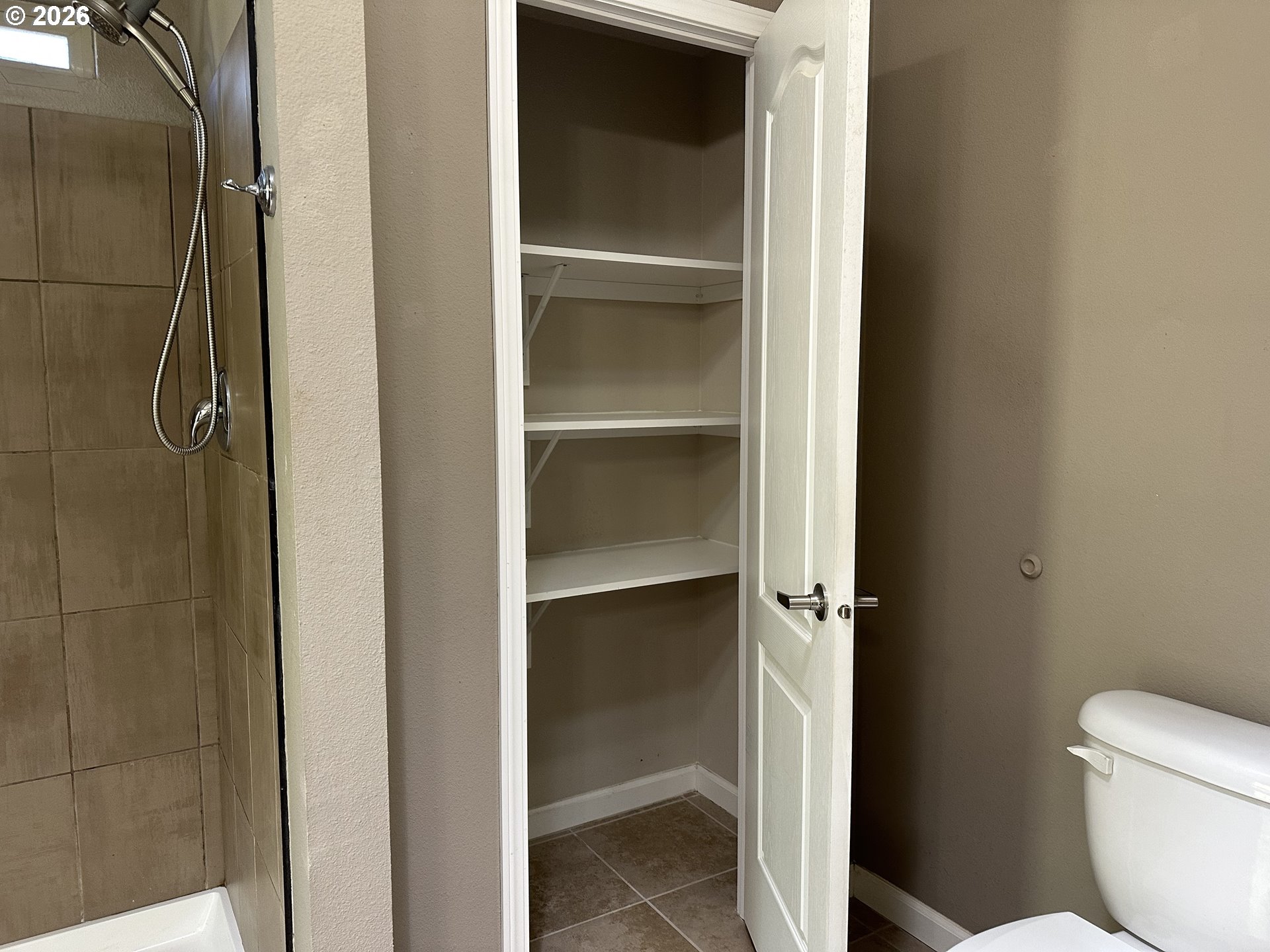 96422 Alder Ridge Road Brookings, OR 97415 - Photo 22 of 44 Bathroom