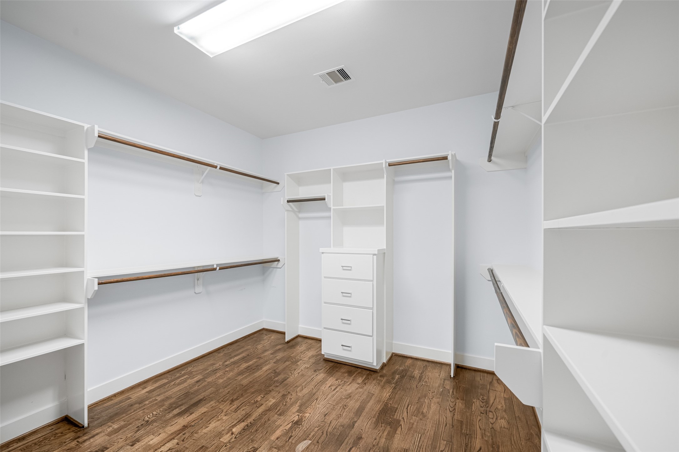 2324 Camden Drive, Unit C Houston, TX 77021 - Photo 20 of 34 a view of an empty walk in closet