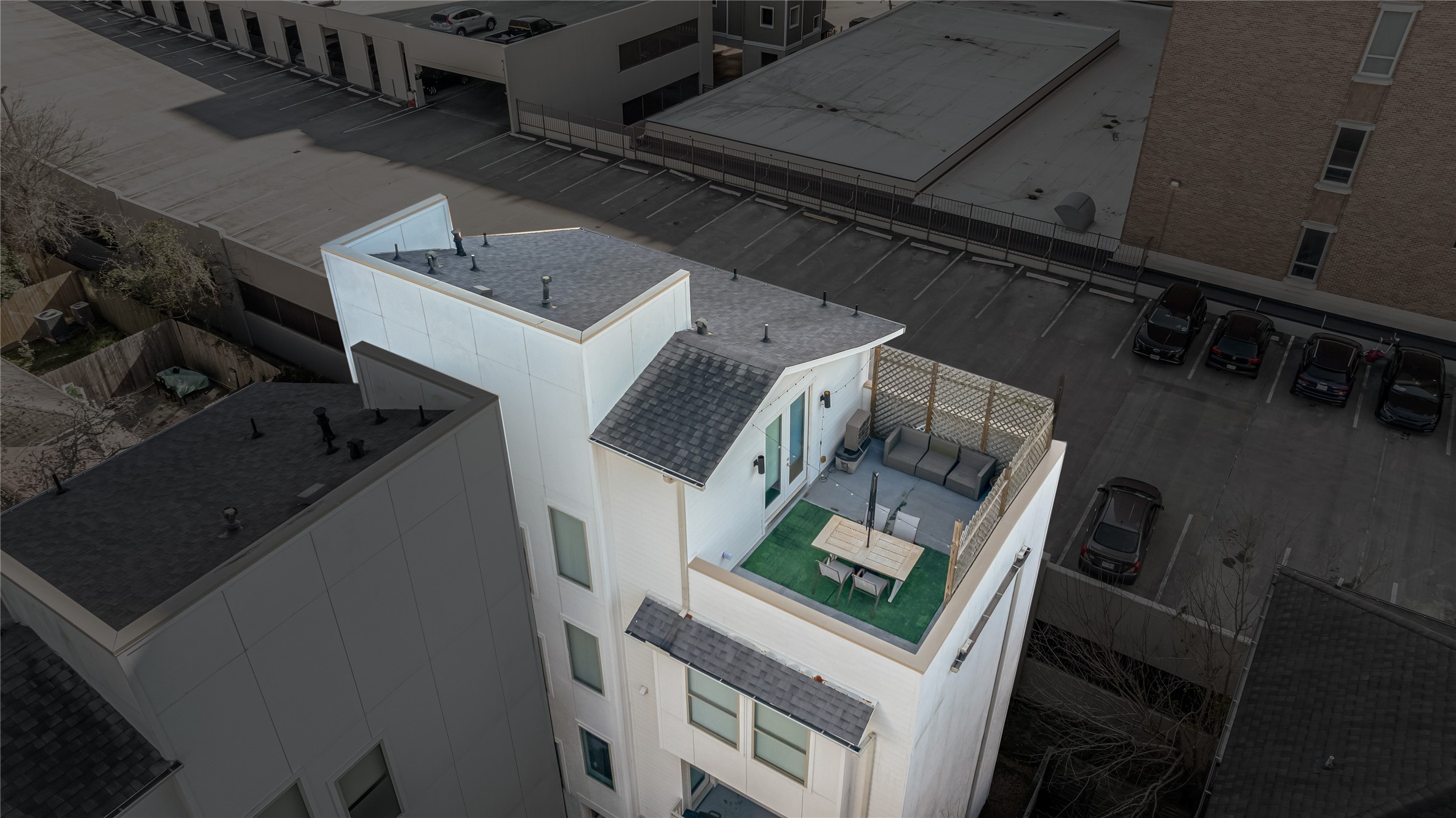 2324 Camden Drive, Unit C Houston, TX 77021 - Photo 28 of 34 a utility room with dryer and washer