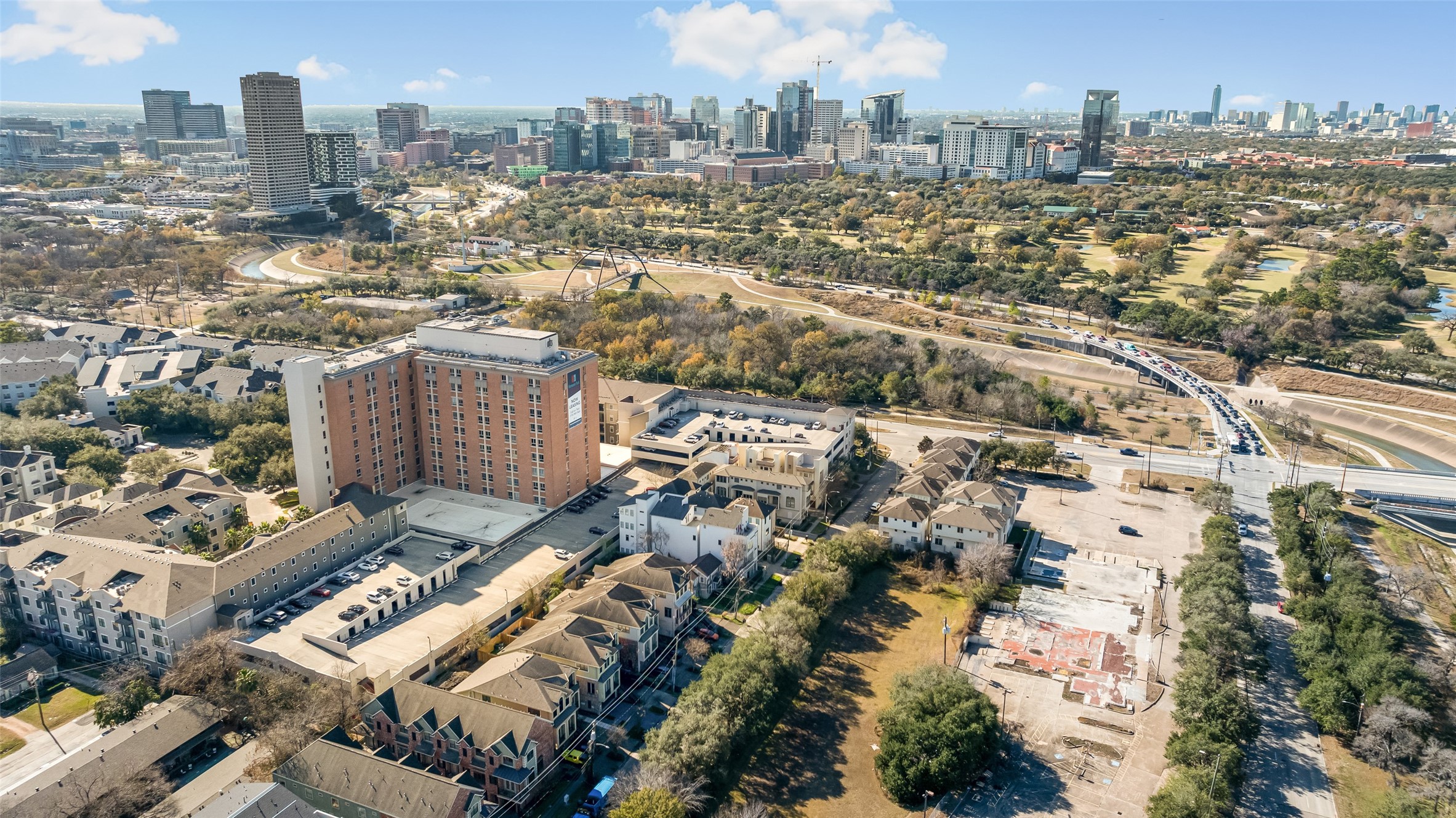 2324 Camden Drive, Unit C Houston, TX 77021 - Photo 34 of 34 a city view with tall buildings