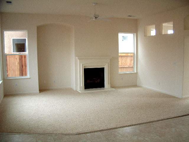 1621 Caliterra Way Reno, NV 89521 - Photo 3 of 4 an empty room with windows