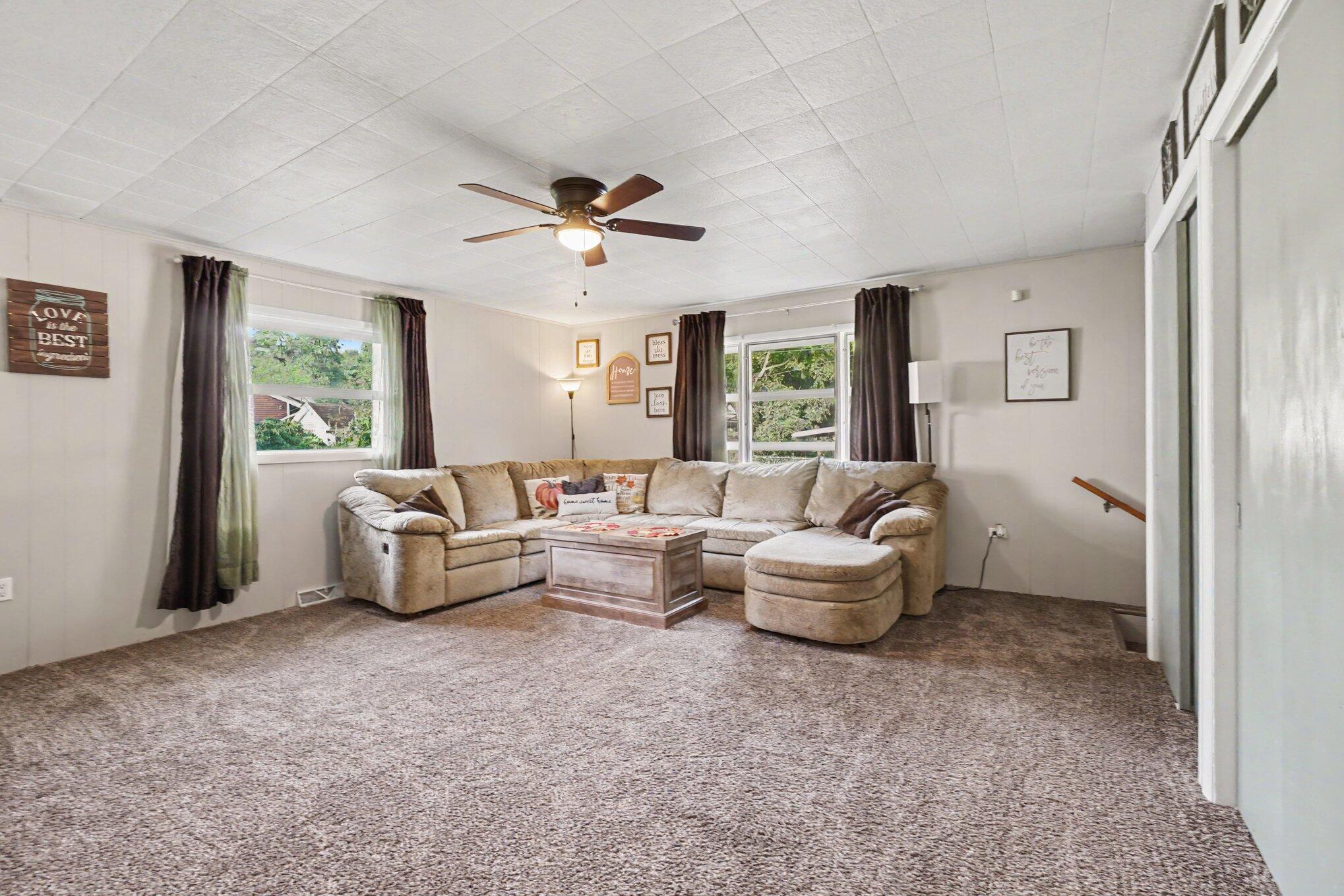 418 Elm Street Three Rivers, MI 49093 - Photo 4 of 25 Back Living Room